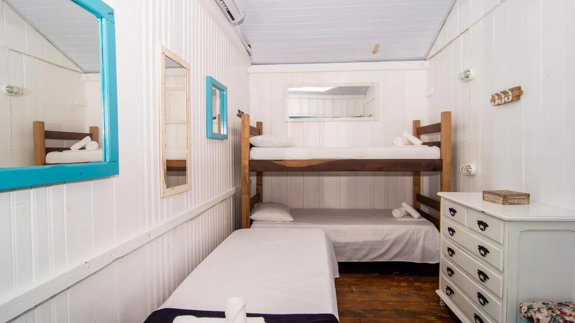 Estilo Acoriano Pe Na Areia Nos Ingleses Ga8456 Florianópolis 别墅